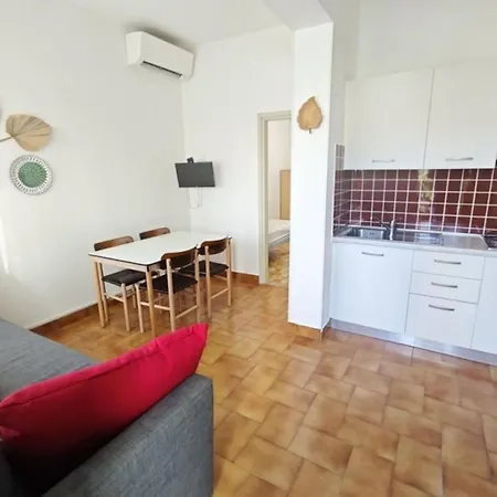 Διαμέρισμα Two-bedroom Flat A Few Steps From The Λινιάνο Σαμπιαντόρο