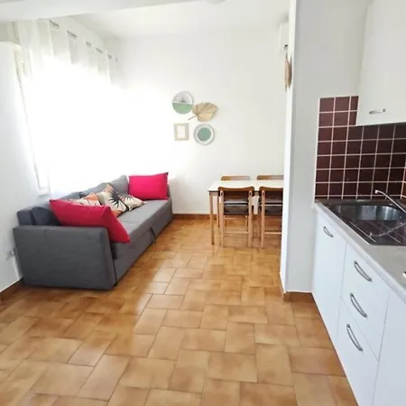 Διαμέρισμα Two-bedroom Flat A Few Steps From The